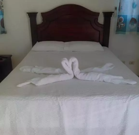 هتل Ensenada Resort