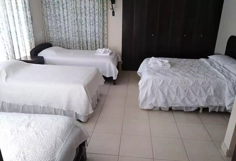 هتل La Casona