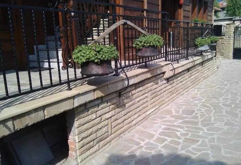 Majatalo Dragoevata Kashta