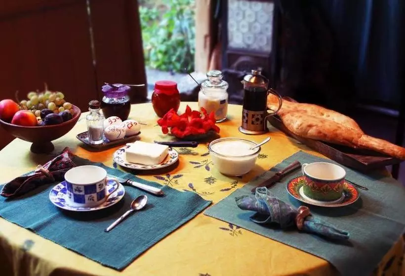 پانسیون Guesthouse Nora