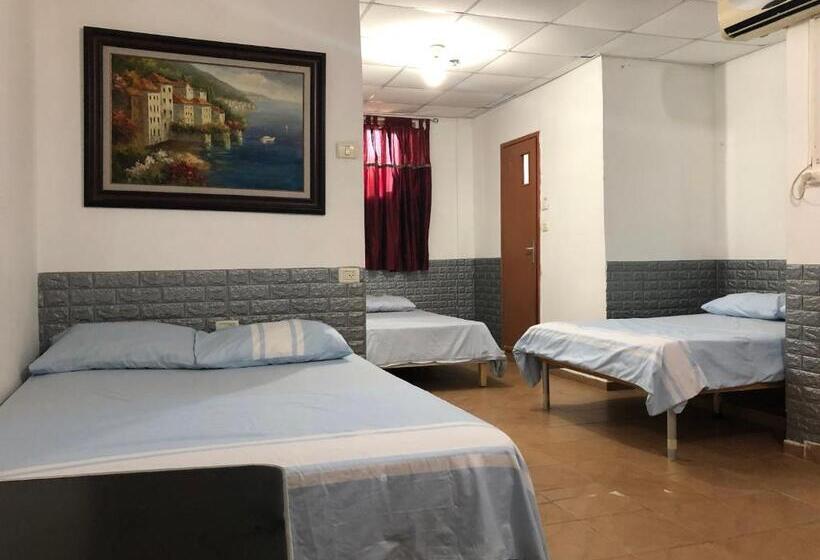 Pensió Star Guest House