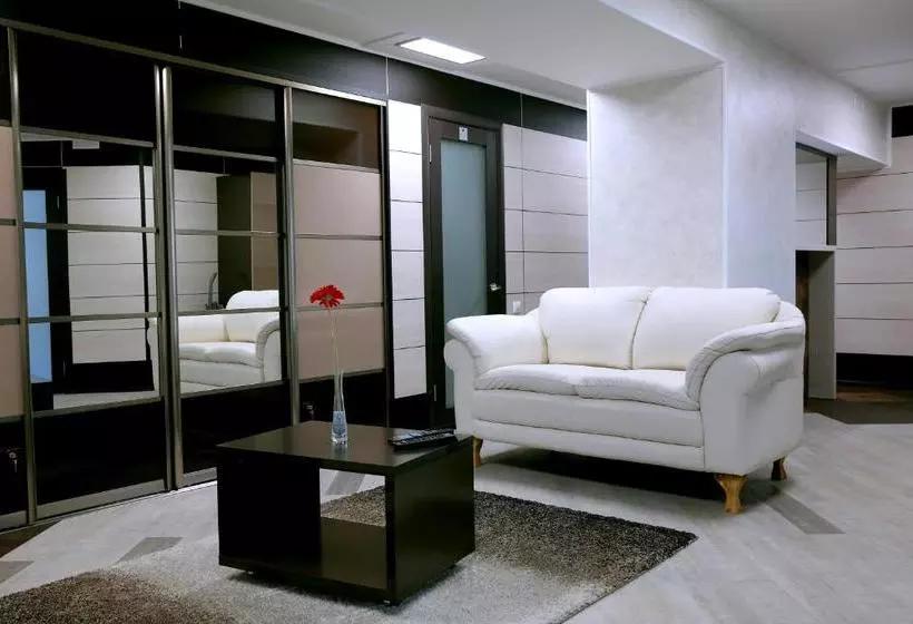 تختخواب و صبحانه Apartments Daf Center