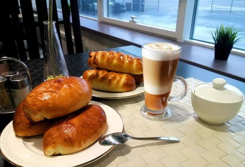 تختخواب و صبحانه Apartments Daf Center