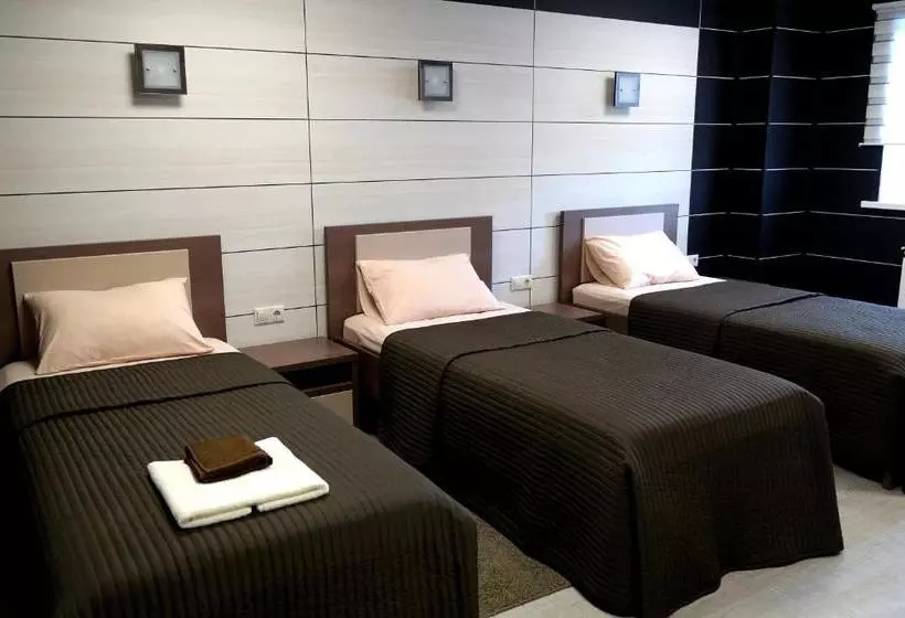 تختخواب و صبحانه Apartments Daf Center