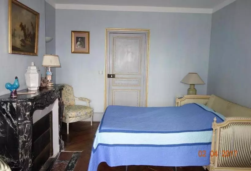 Aamiaismajoitus (B&B) Château Mont Suzey