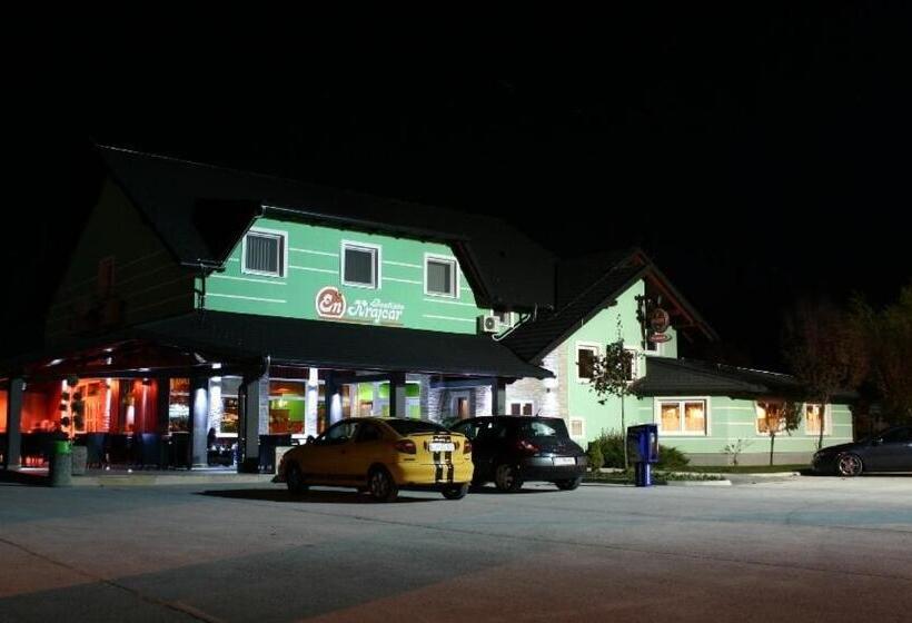 تختخواب و صبحانه Rooms En Krajcar