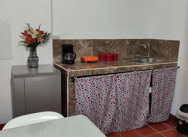 هتل Hosteria De Mi Pueblo