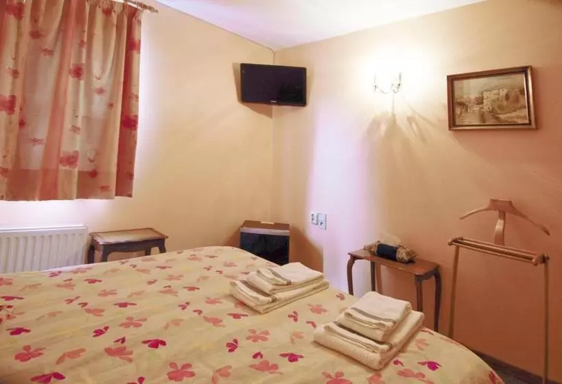 Hotelli Restaurant La Ferme De Grambais