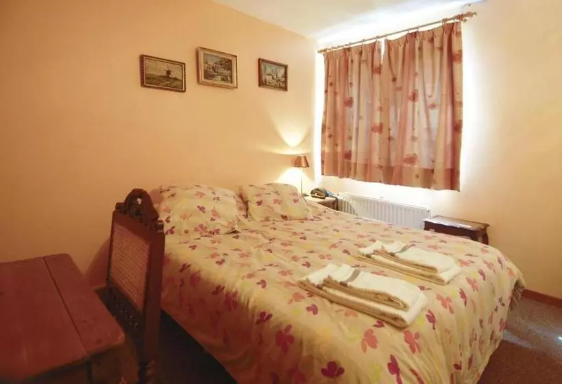 Hotelli Restaurant La Ferme De Grambais