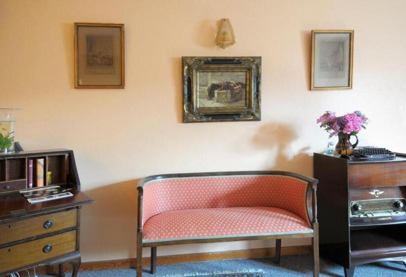 ホテル Restaurant La Ferme De Grambais