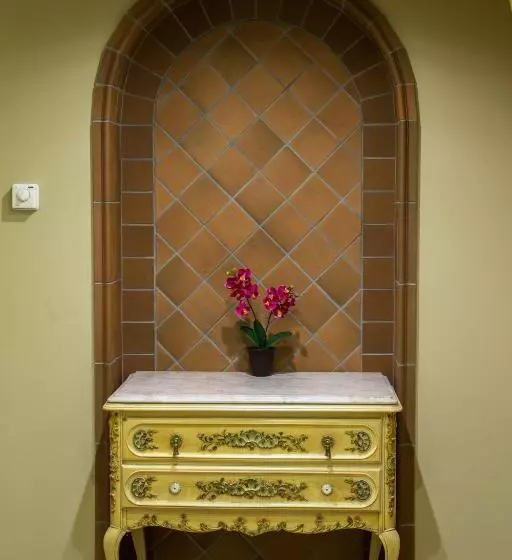 Lomakeskus Park Hotel Izvorite