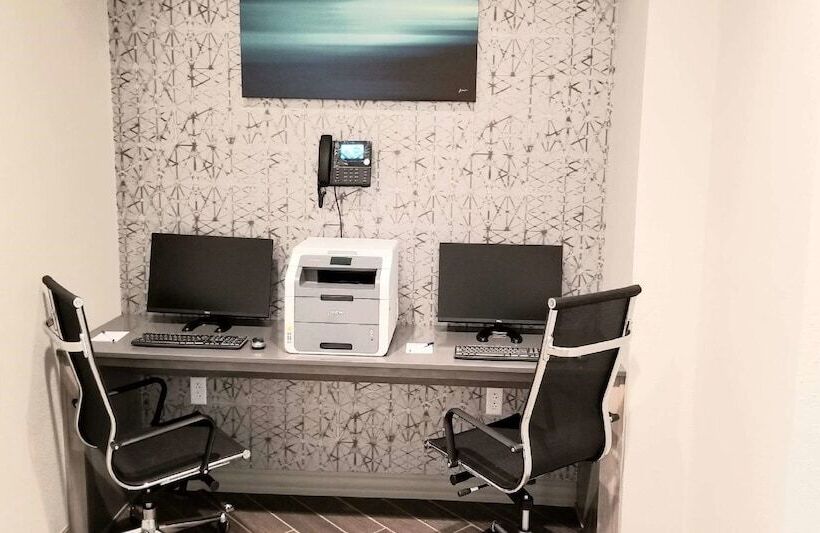 ホテル Best Western Plus Parkside Inn & Suites