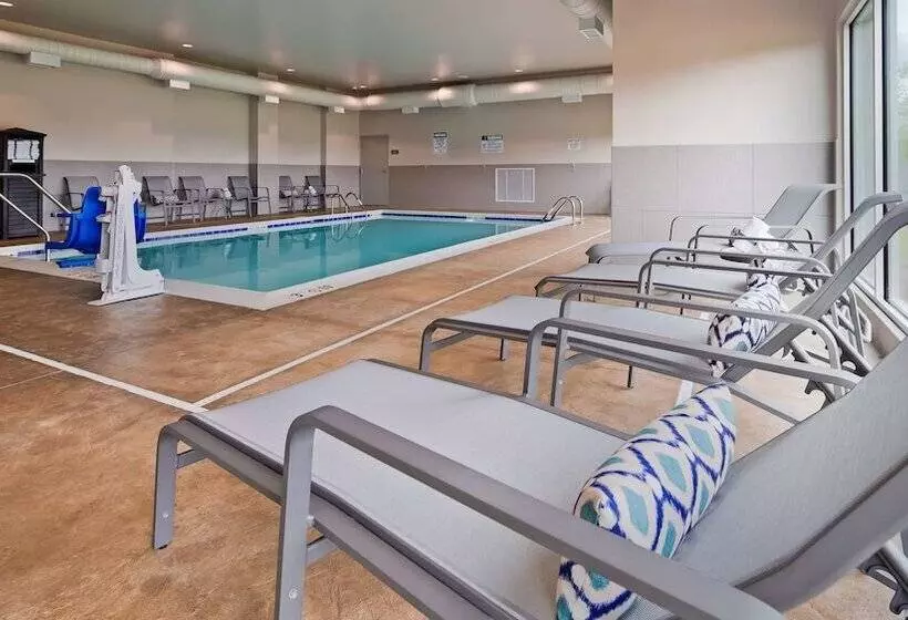 Hotelli Best Western Plus Parkside Inn & Suites