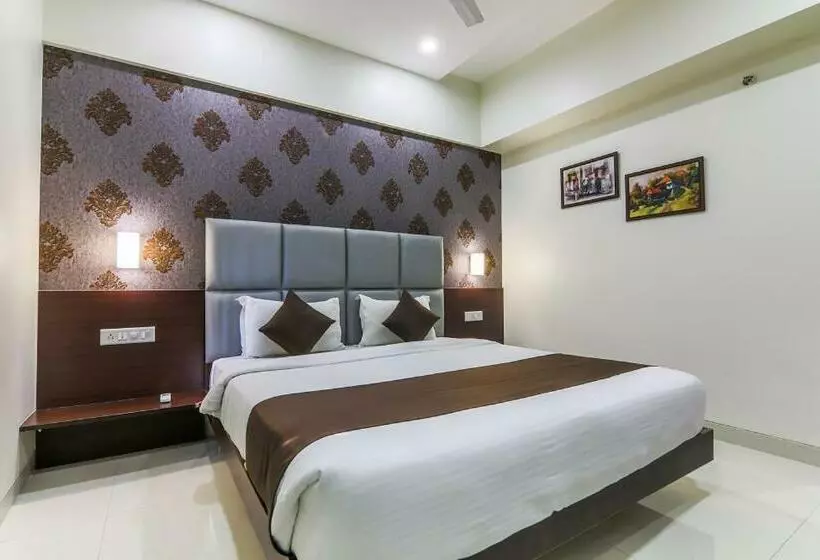 Magnus Square Business Hotel Near Pune Airport