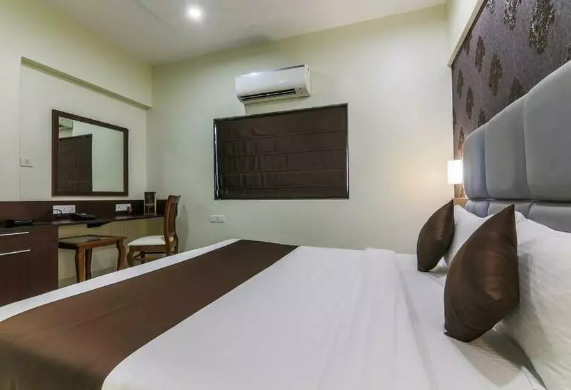 Magnus Square Business Hotel Near Pune Airport