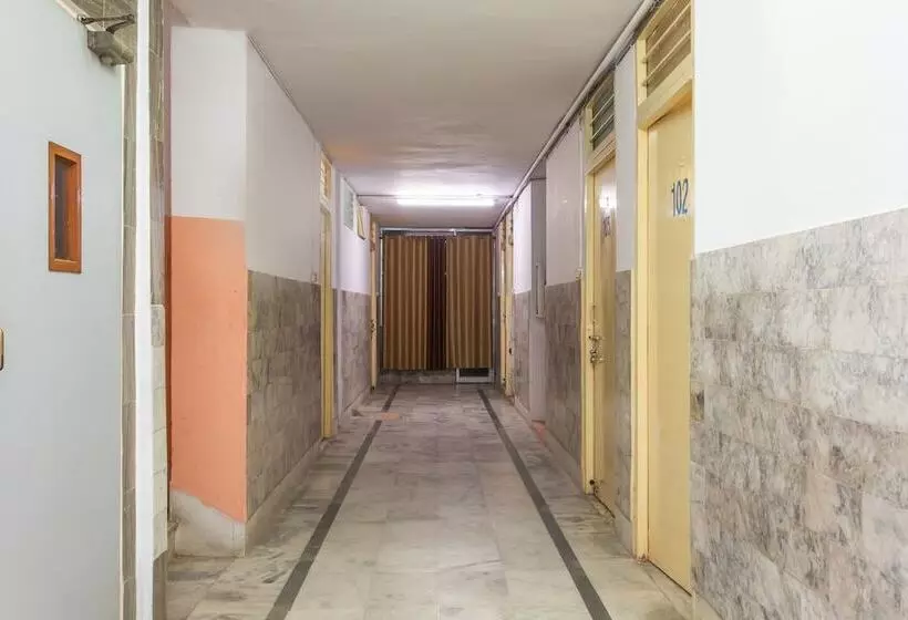 ホテル Oyo 28062 Kamla Shree