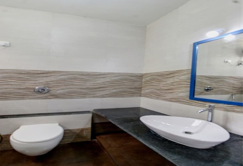 בית מלון כפרי Oyo 28223 Sri Sharu Enclave