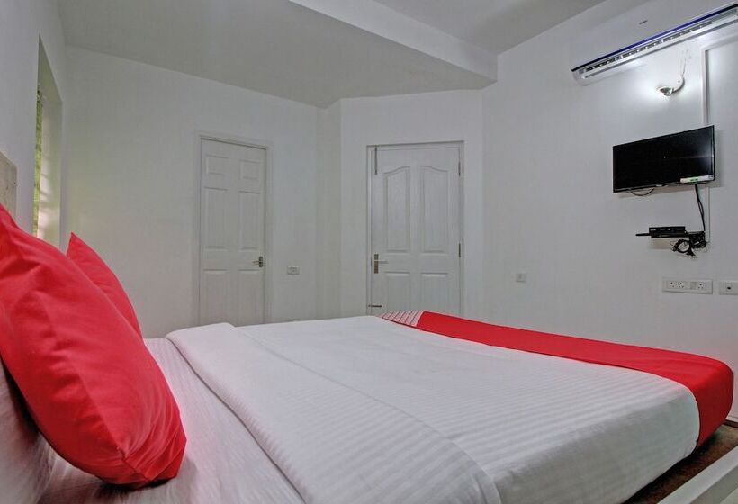 בית מלון כפרי Oyo 28223 Sri Sharu Enclave