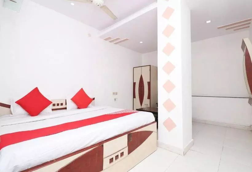 Oyo 27695 Hotel Relation