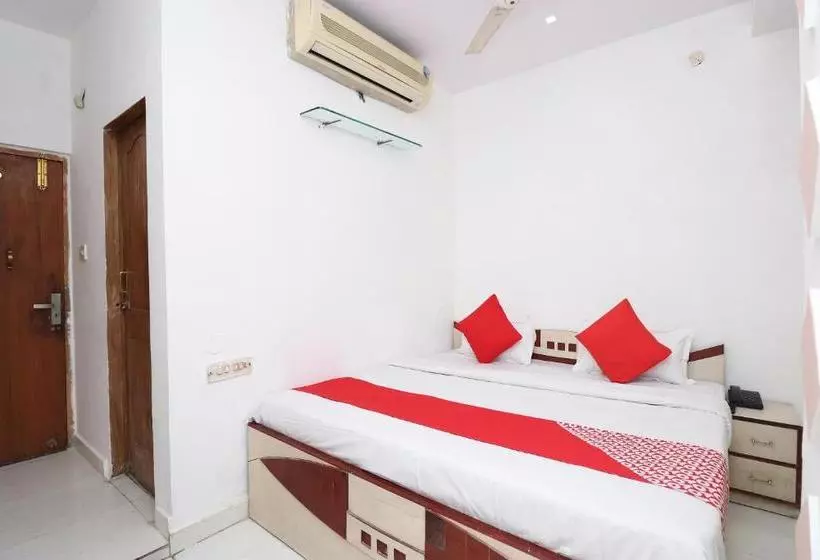 Oyo 27695 Hotel Relation
