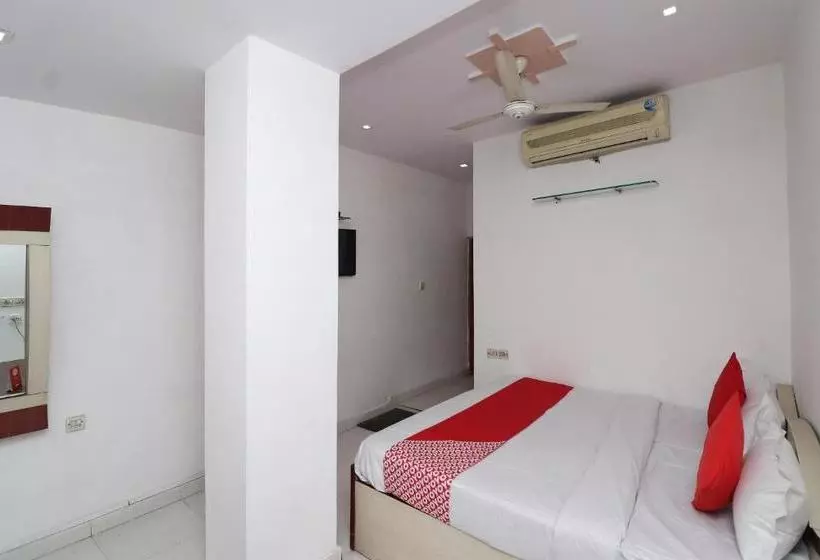 Oyo 27695 Hotel Relation