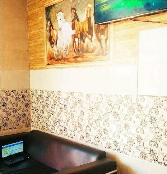 Oyo 28331 Hotel Keshava Unit Of Ghaziabad Inn