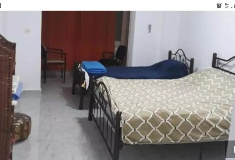 تختخواب و صبحانه Chez William