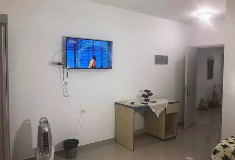 تختخواب و صبحانه Chez William