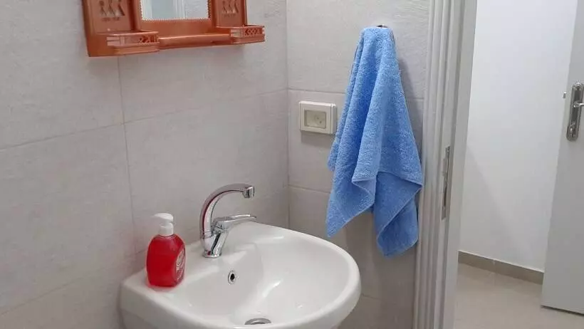 تختخواب و صبحانه Chez William