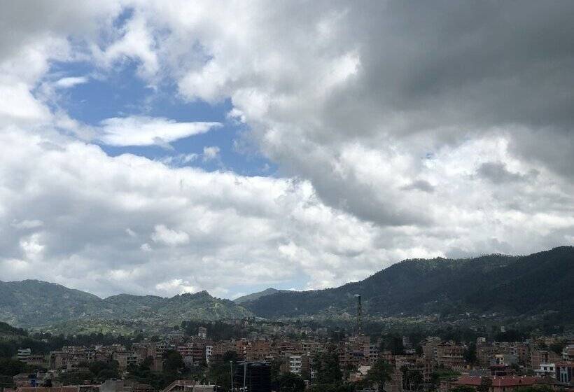 تختخواب و صبحانه Tashi Delek Guest House