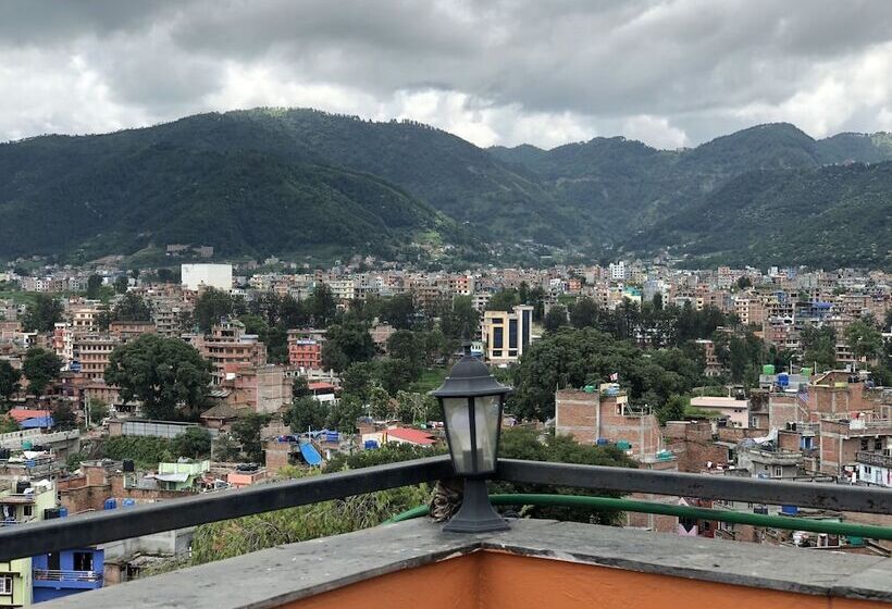 تختخواب و صبحانه Tashi Delek Guest House