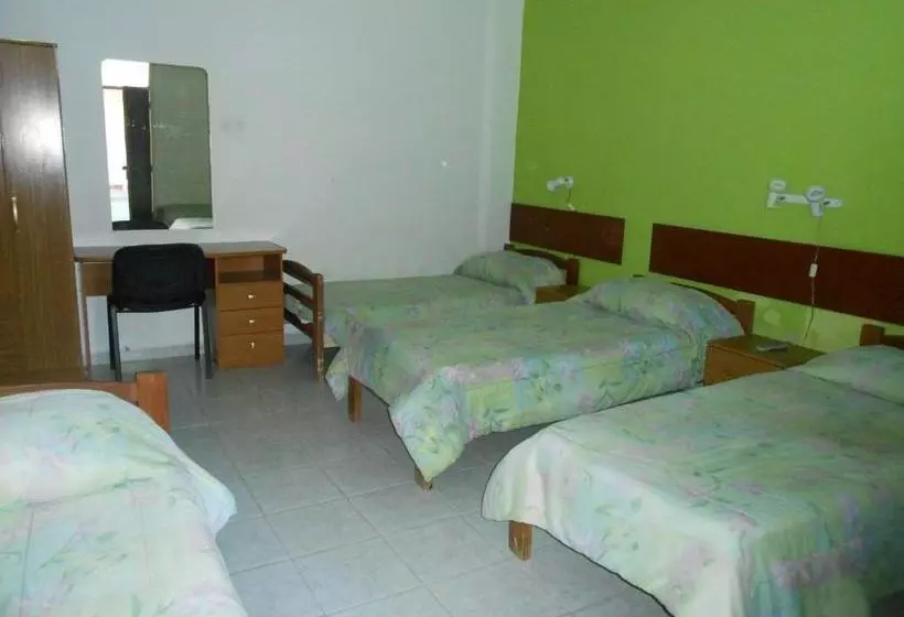 ユースホステル 25 De Mayo