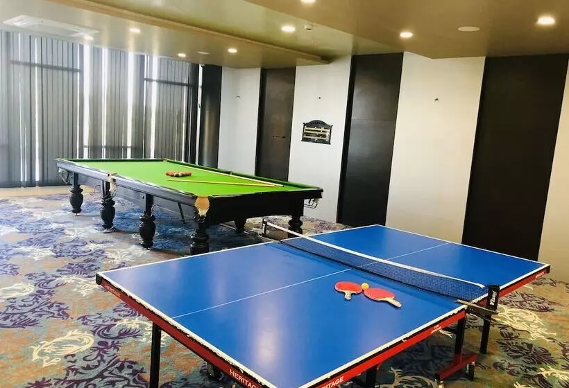 ホテル The Maruti Nandan Grand