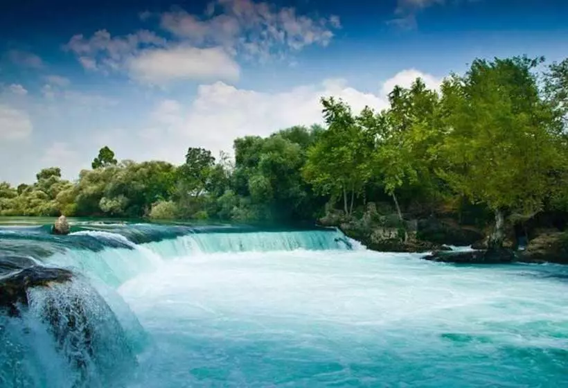 The Sansa Hotel & Spa