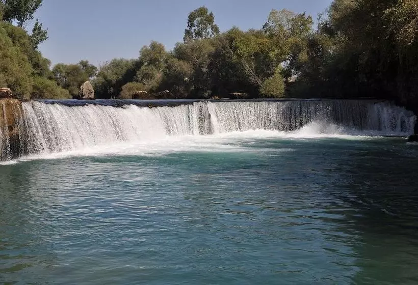 The Sansa Hotel & Spa