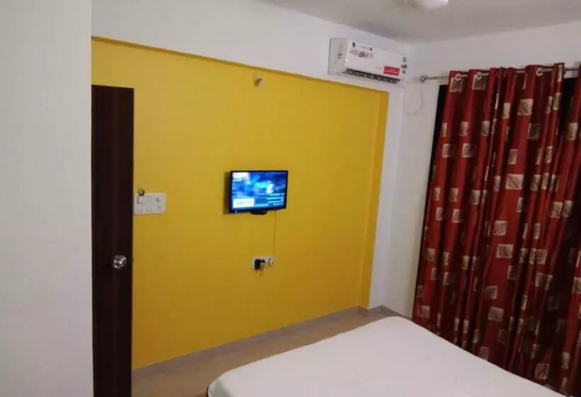 Hotelli Nandanvan By Royal Stay