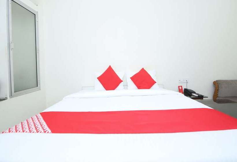 Hotel Oyo 25064 Chandrika