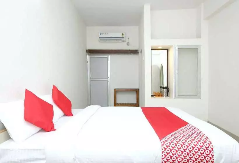 Hotelli Oyo 25064 Chandrika