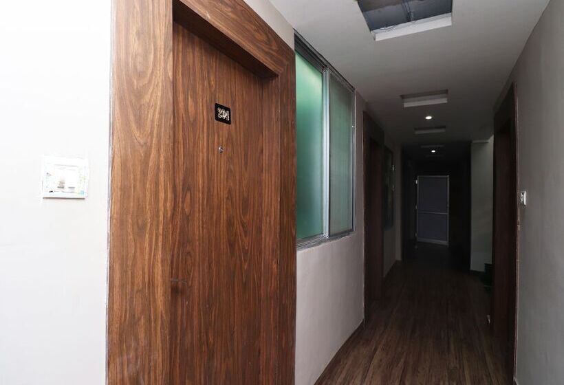 Hotelli Oyo 28767 Landmark 3