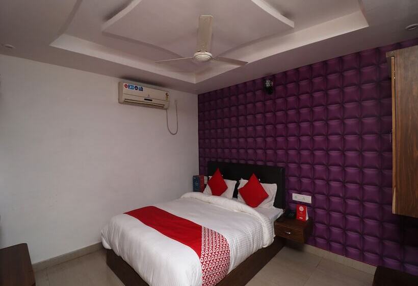 Hotelli Oyo 28767 Landmark 3