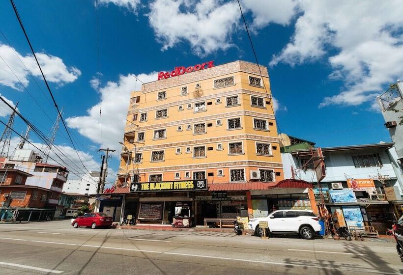 فندق Reddoorz At Manila Venetian