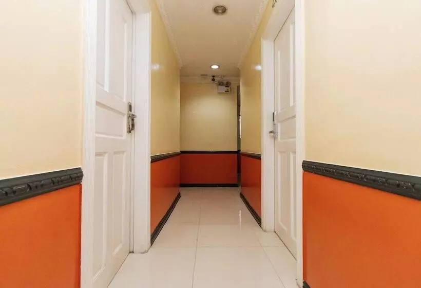 ホテル Reddoorz At Manila Venetian