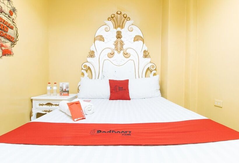 فندق Reddoorz At Manila Venetian