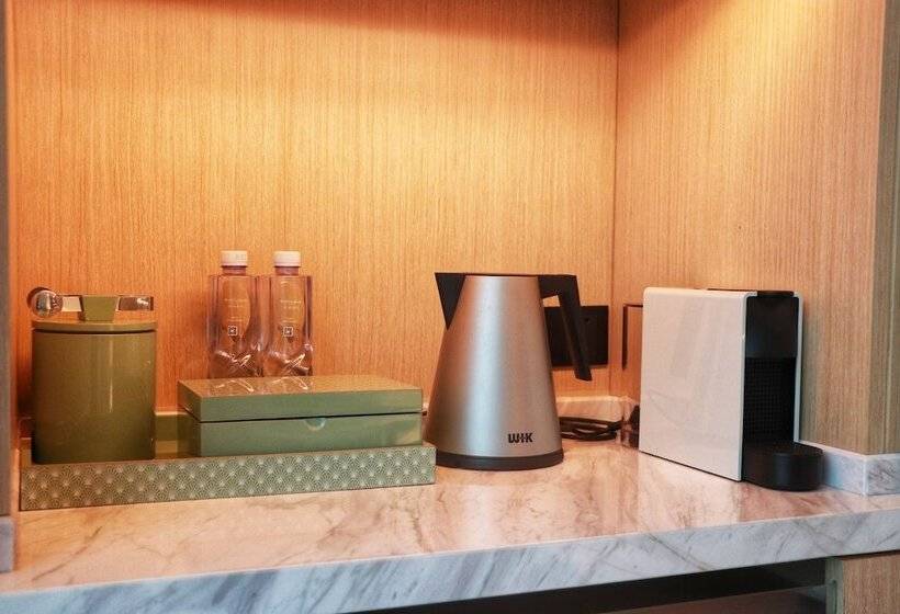 Отель Virtuous World