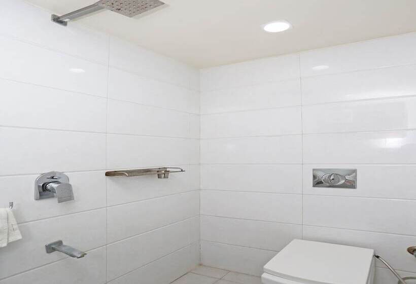 Oyo 17280 Hotel Shivaay