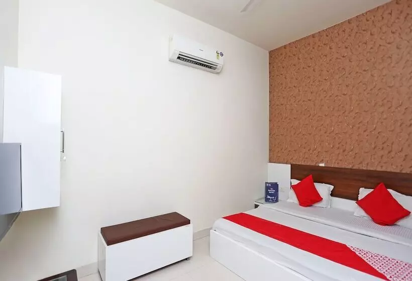 Oyo 17280 Hotel Shivaay