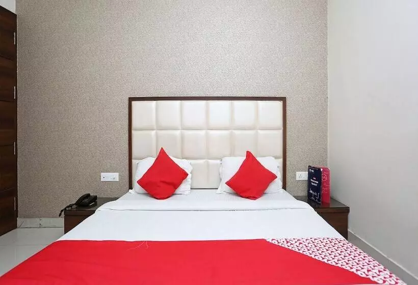 Oyo 17280 Hotel Shivaay