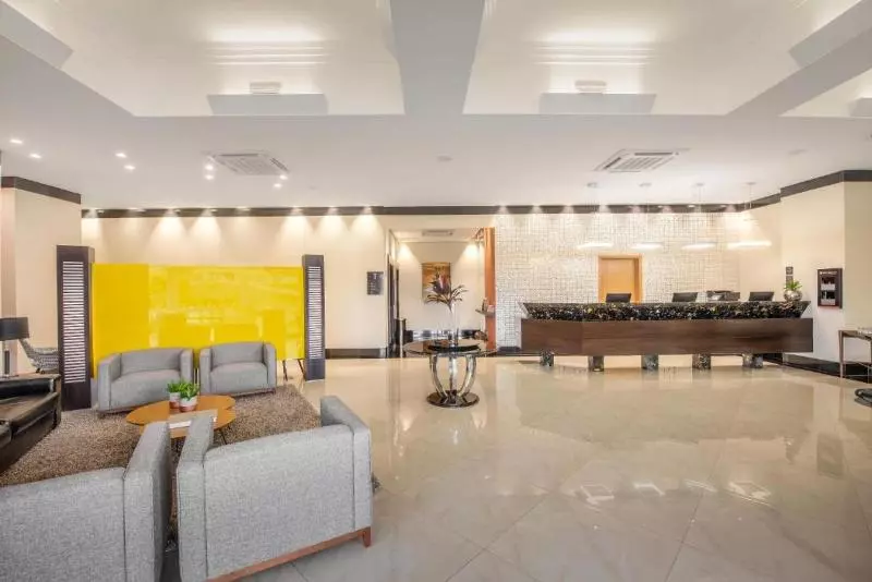 ホテル Intercity Itupeva