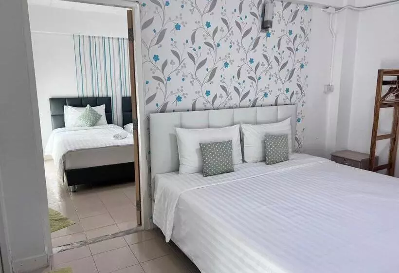 Malizon Hotel And Residences