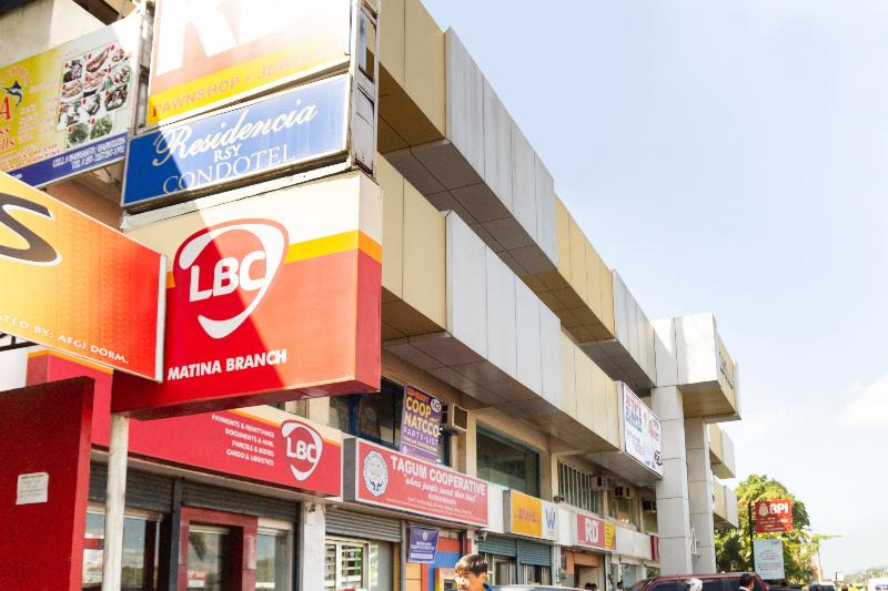 Oyo 137 Residencia Rsy Condotel